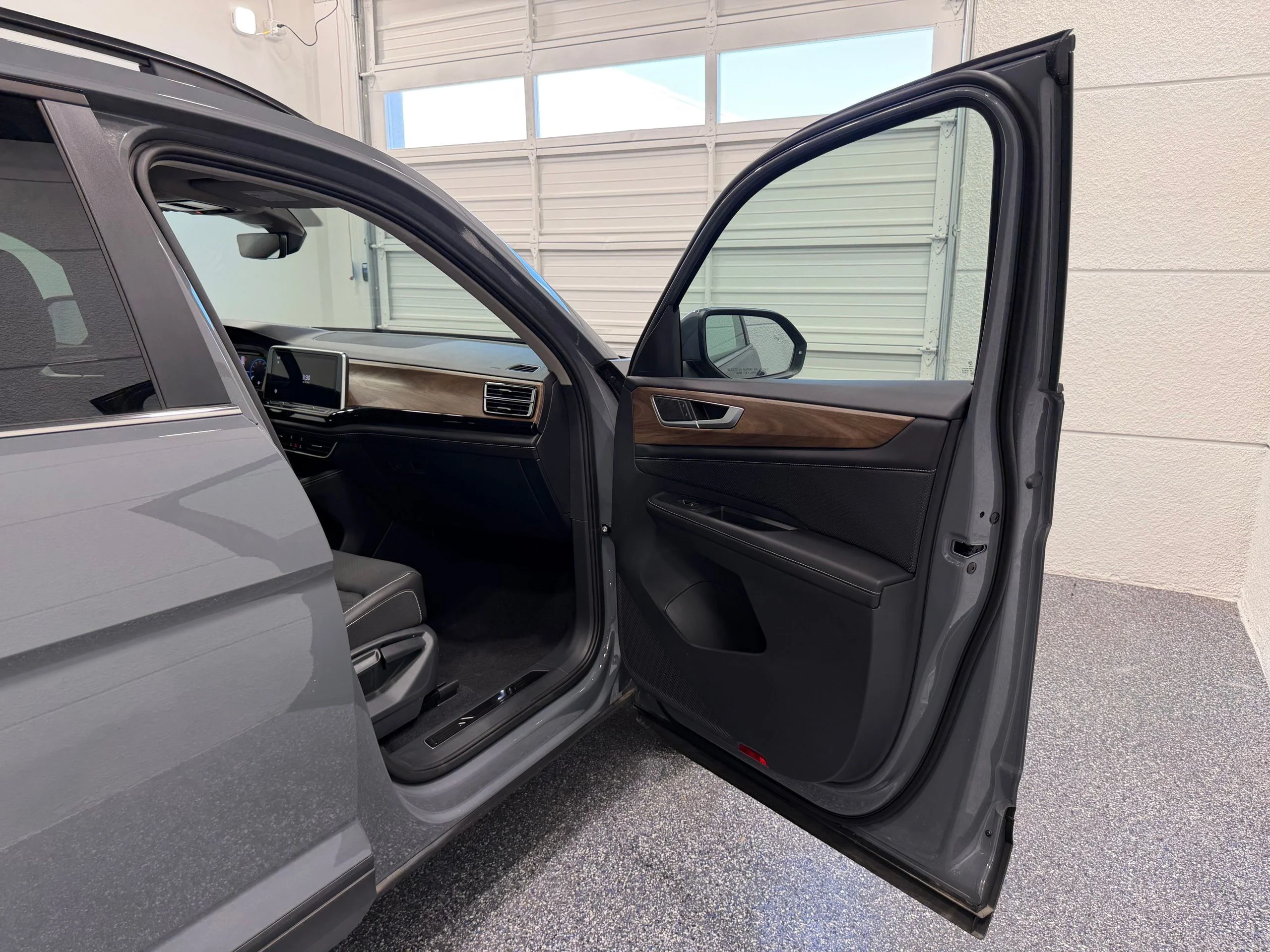 2026 Volkswagen Atlas SE w/Tech - Photo 33