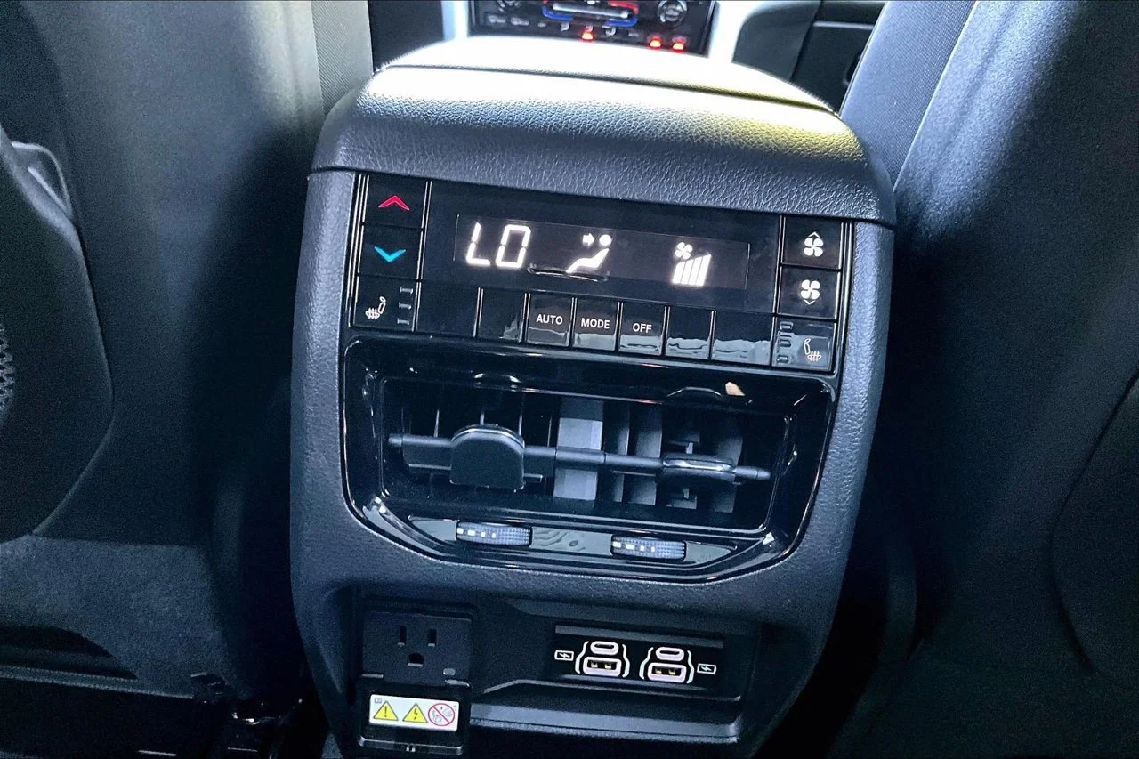 Used 2025 Gray Jeep Limited image 16
