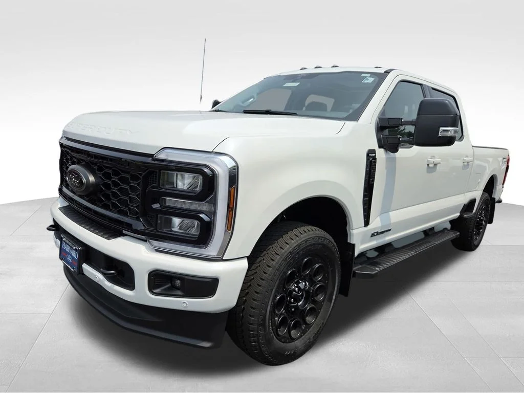 New 2026 Star White Metallic Tri-Coat Ford F-350® Lariat® image 2