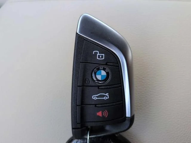 New 2027 Mineral White Metallic BMW 430i xDrive image 31