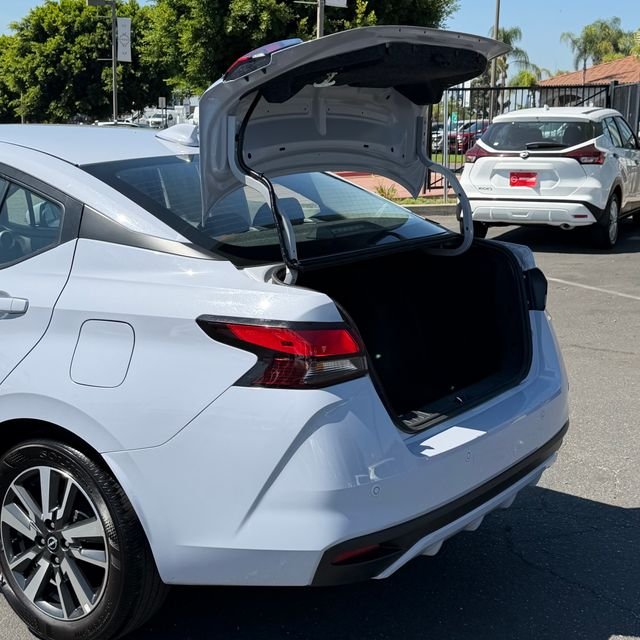 Used 2024 Gray Nissan 1.6 SV image 8