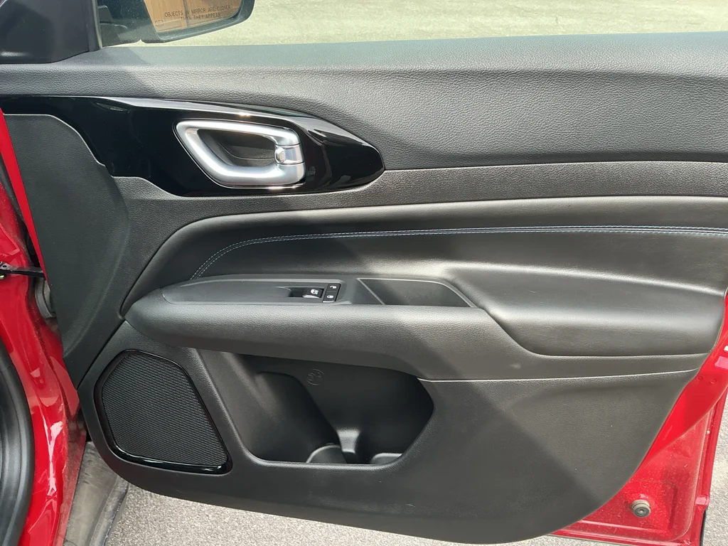 2026 Jeep Compass Latitude Altitude - Photo 13