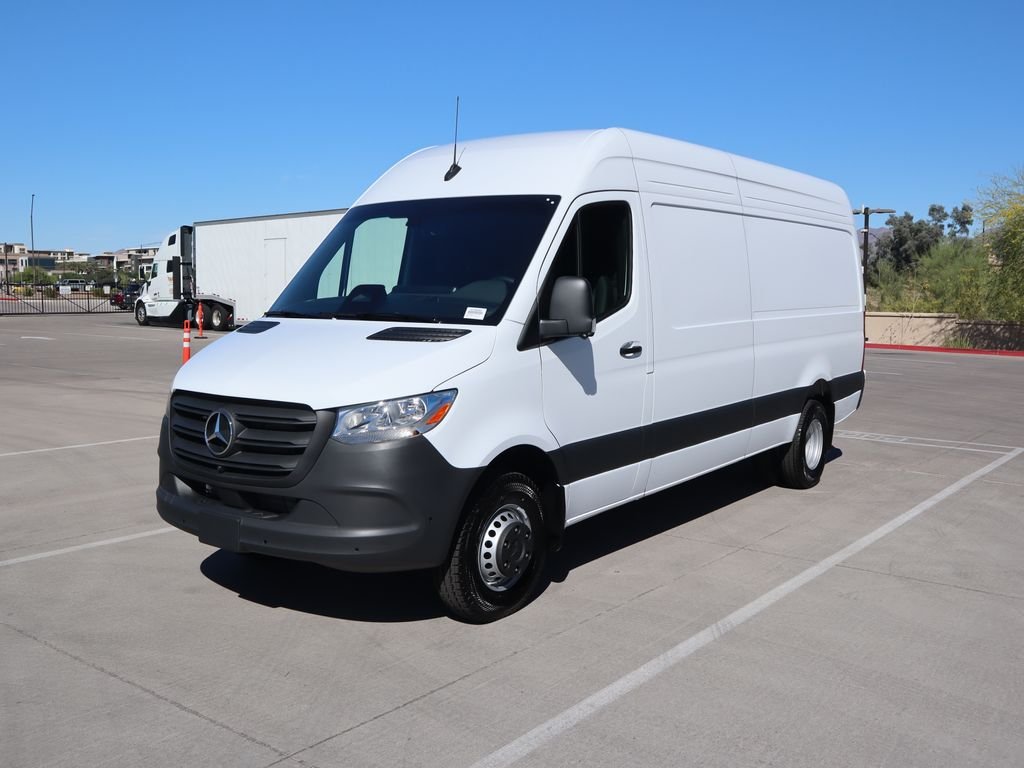2026 Mercedes-Benz Sprinter 3500 170 WB HO High Roof's photo