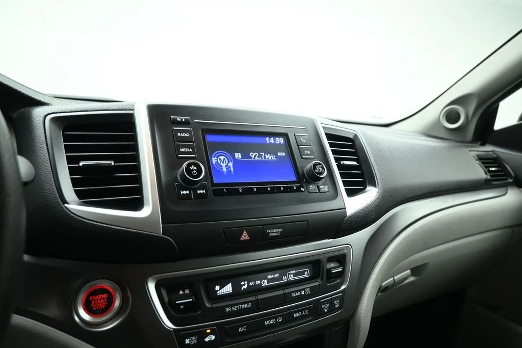 Used 2019 Black Honda LX image 14