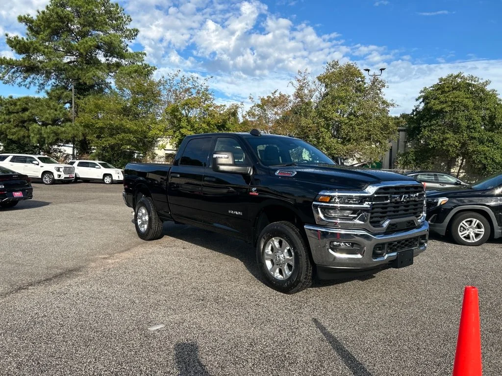 New 2026 Diamond Black Crystal Pearl-Coat Exterior Paint RAM Big Horn image 9