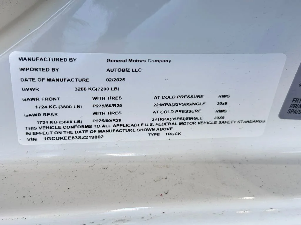 Certified Used 2025 Summit White Chevrolet RST image 11