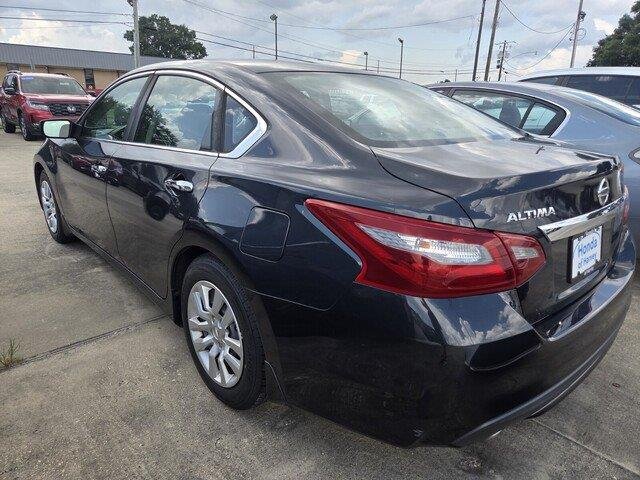 Used 2018 Storm Blue Nissan 2.5 S image 6