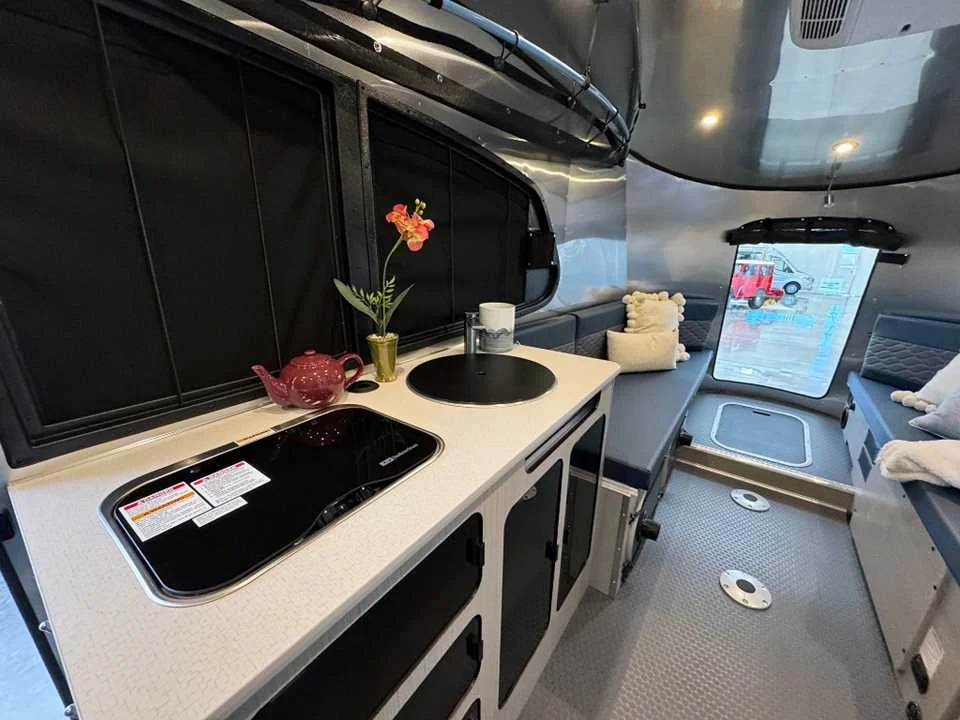 New 2026 SILVER AIRSTREAM  image 10