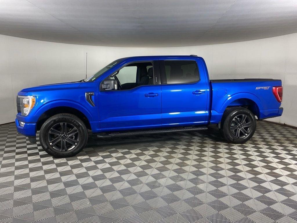 Used 2021 Blue Metallic Ford XLT image 4