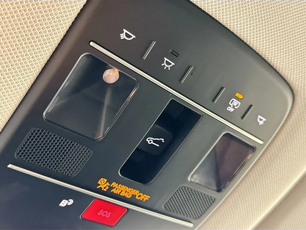 New 2026 Black Hyundai SEL Premium image 43