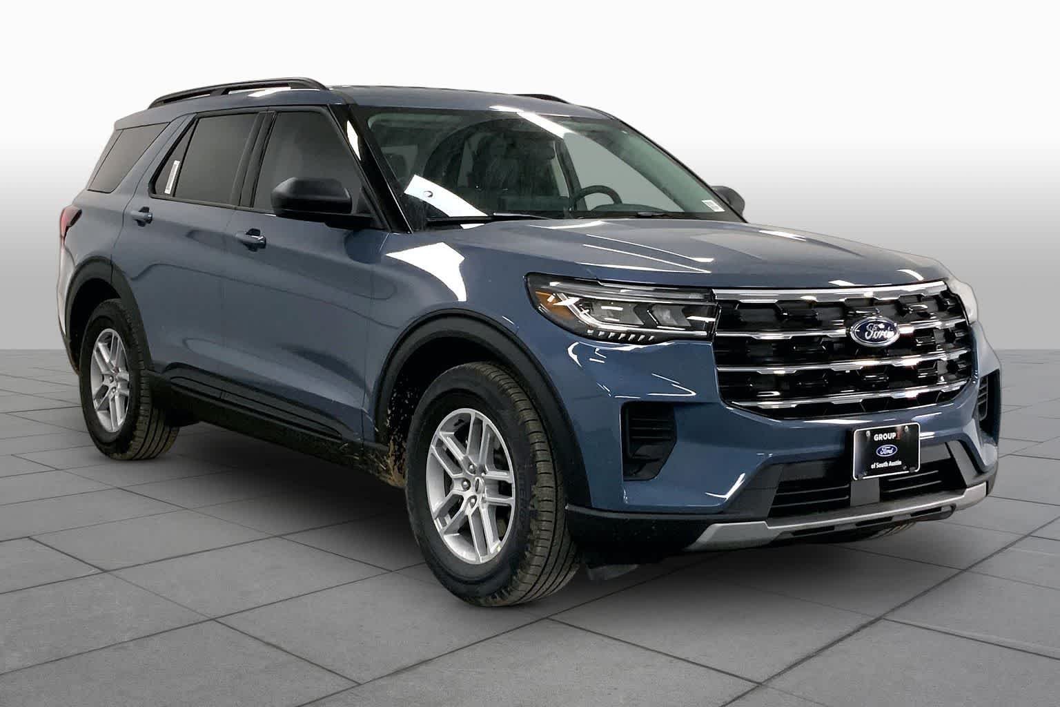 New 2026 Vapor Blue Metallic Ford Active image 2