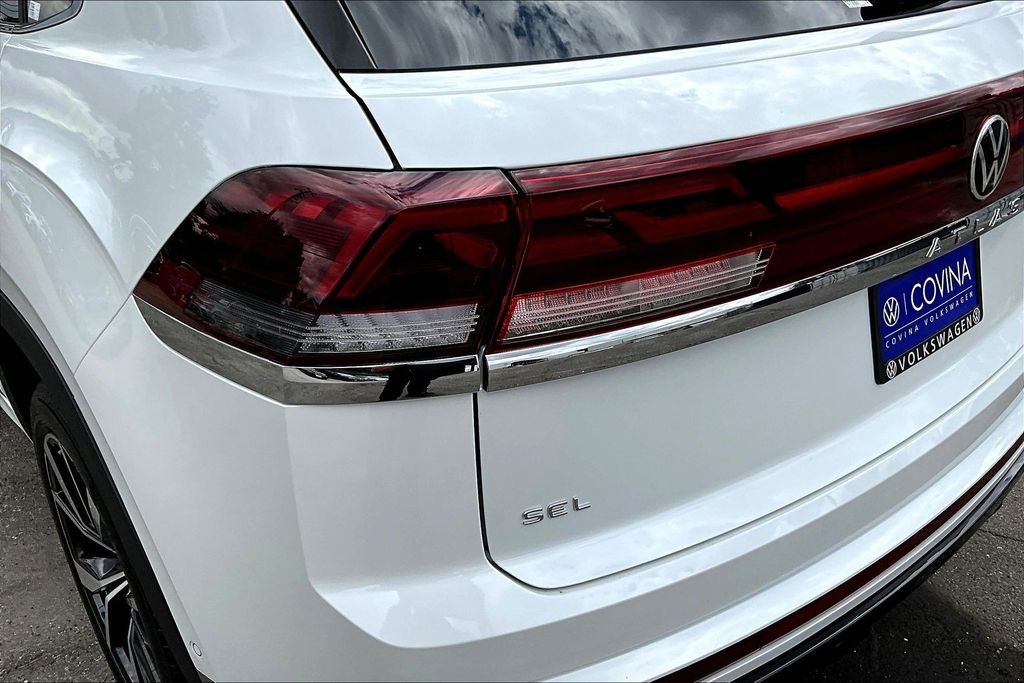 New 2026 White Volkswagen 2.0T SEL Premium R-Line image 23