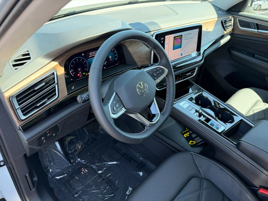New 2026 Opal White Pearl Volkswagen 2.0T SE w/Technology image 12