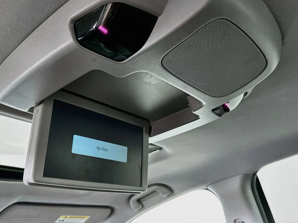 Used 2021 Crystal Black Pearl Honda Touring image 27