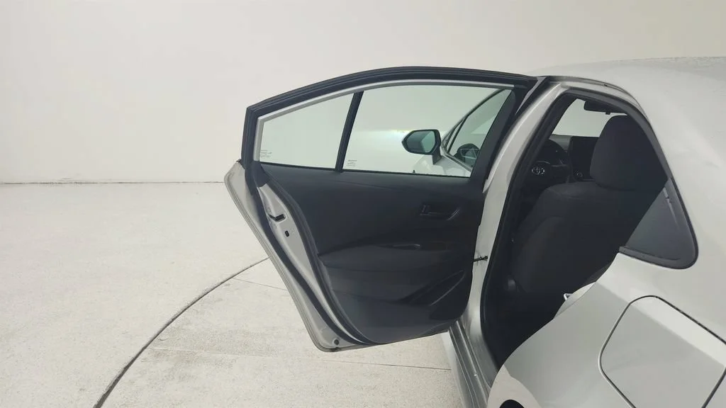 Used 2025  Toyota LE image 21