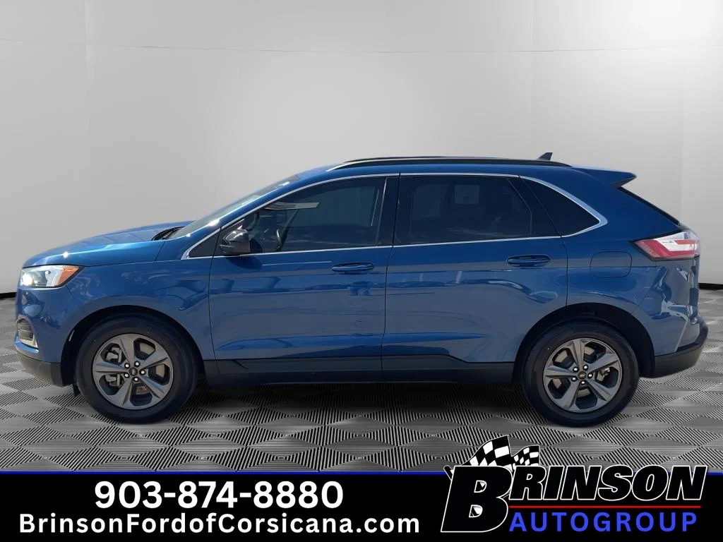 Used 2022 Atlas Blue Metallic Ford SEL image 4