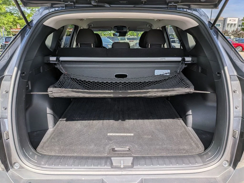 Used 2022 Gray Hyundai SEL image 27