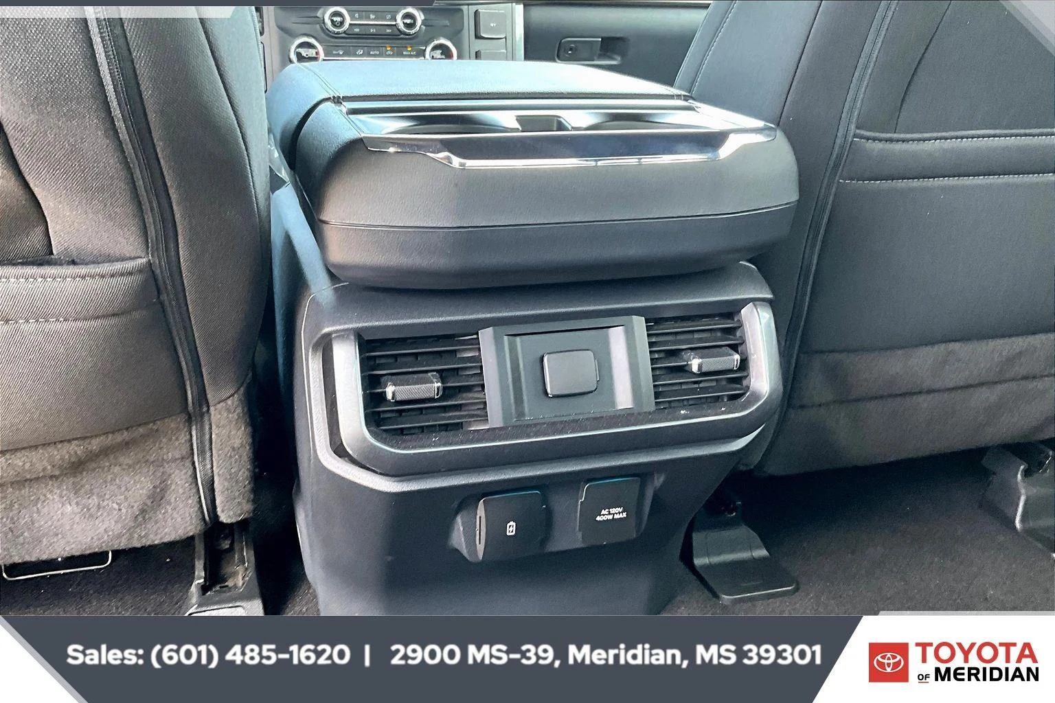Used 2023 Race Red Ford XLT image 24