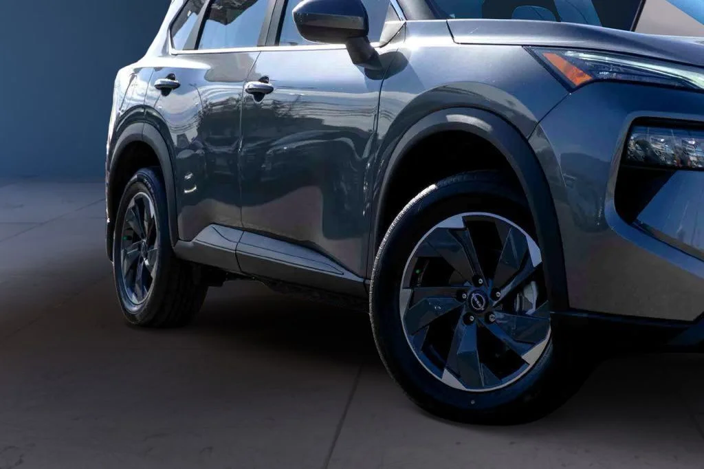 New 2026 Gray Nissan SV image 2