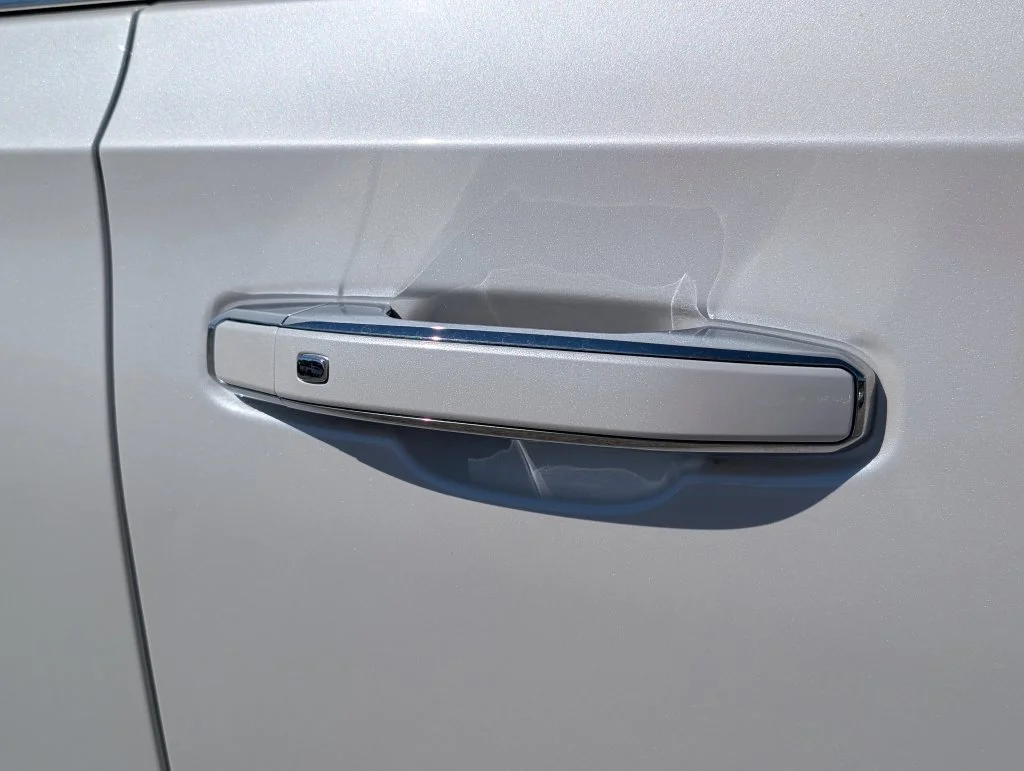 Used 2023 White GMC Denali image 13