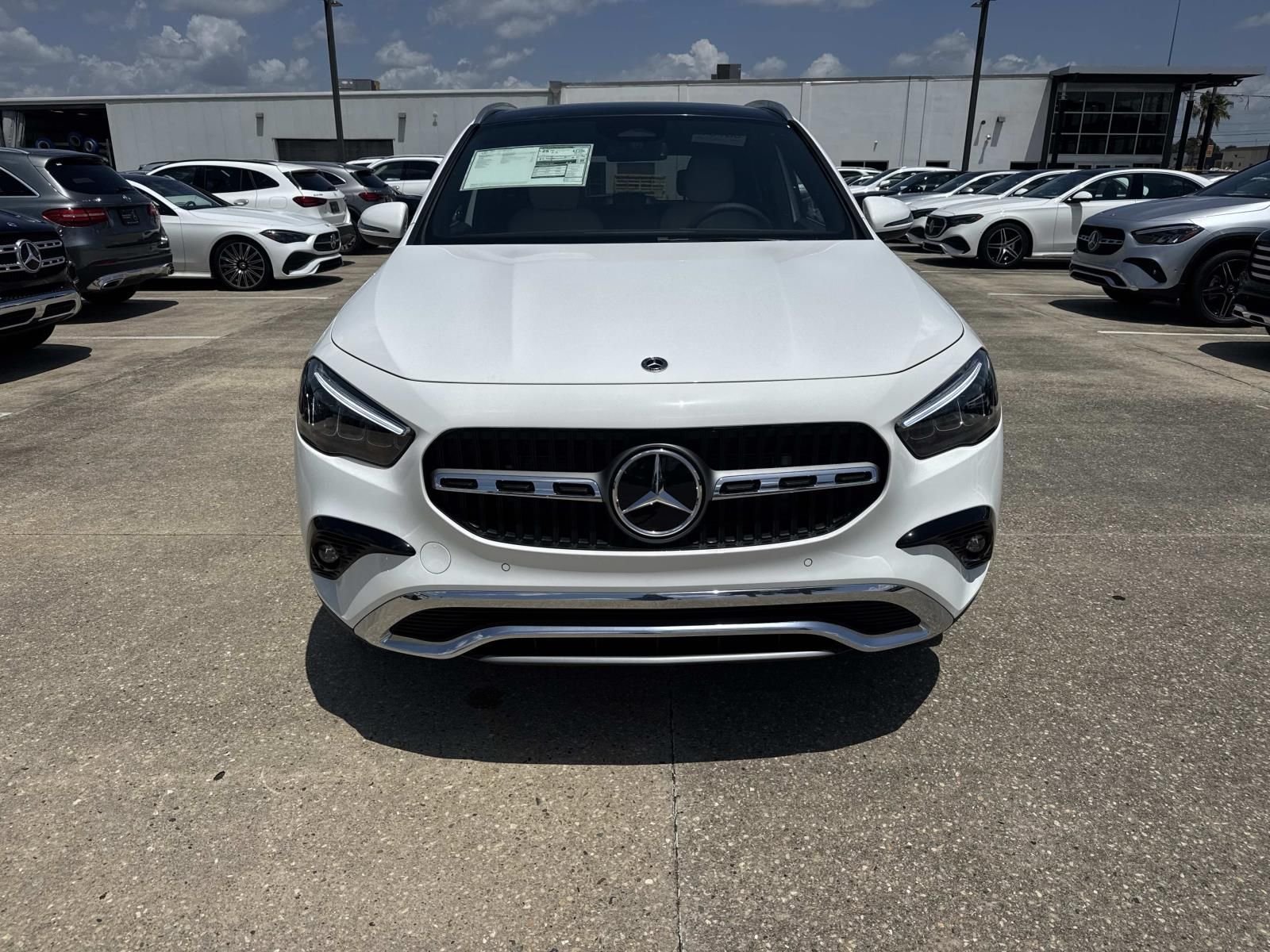 New 2026 White Mercedes-Benz GLA 250 image 2