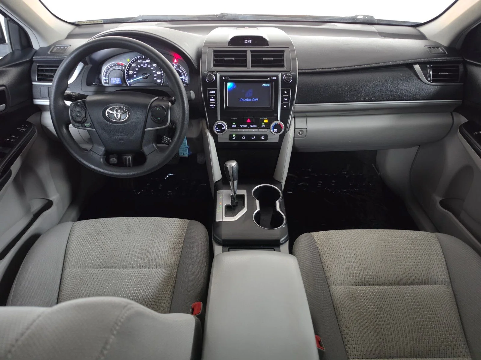 Used 2012 Gray Toyota LE image 28