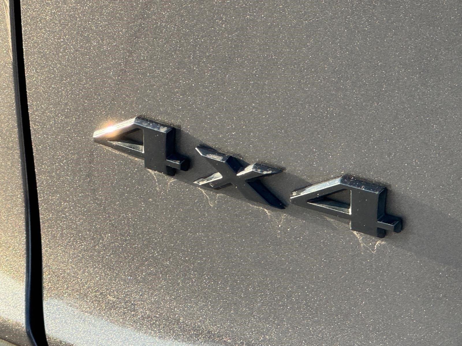 Used 2019 Sting-Gray Clearcoat Jeep Altitude image 11