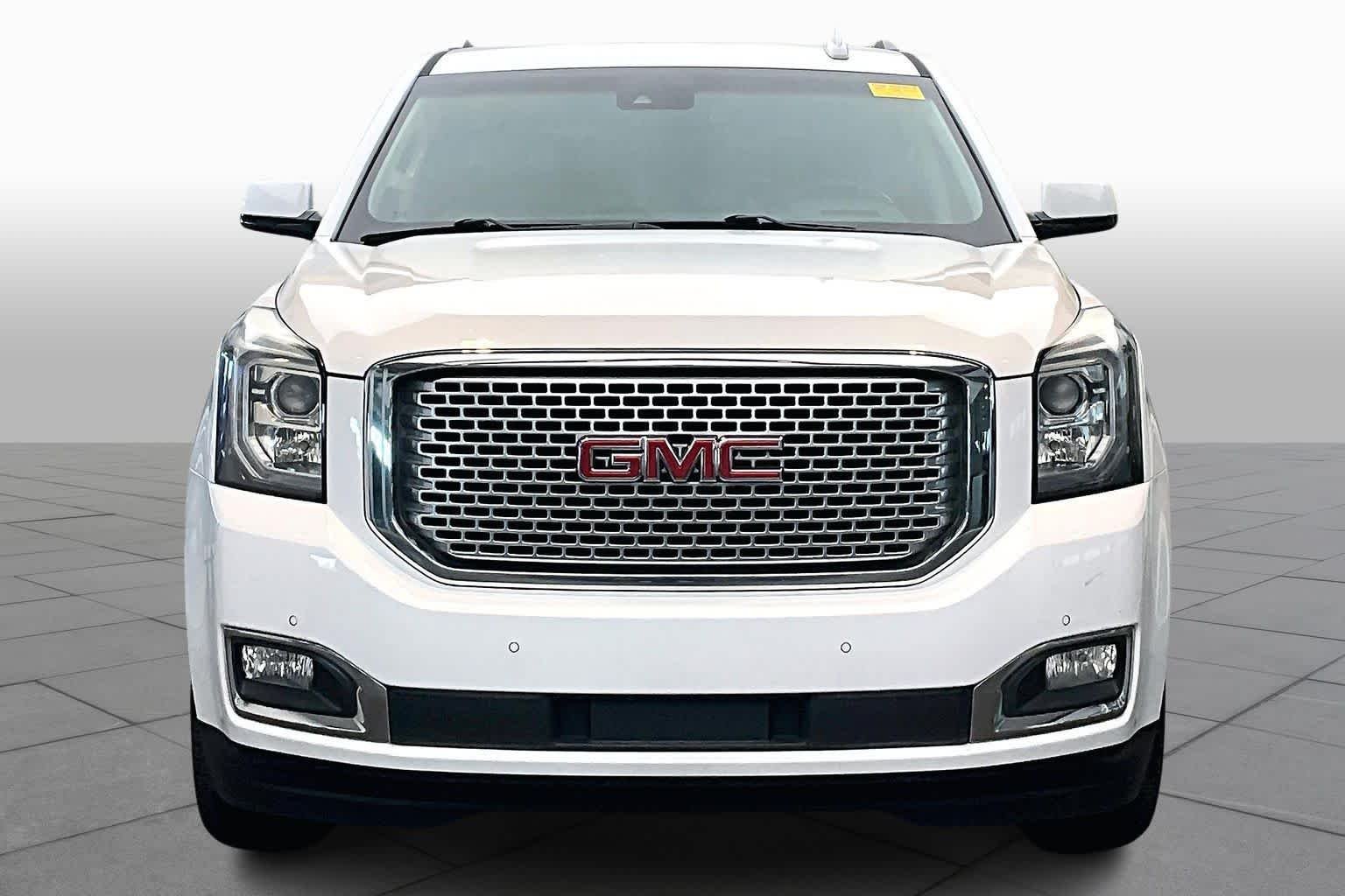 Used 2017 Summit White GMC Denali image 3