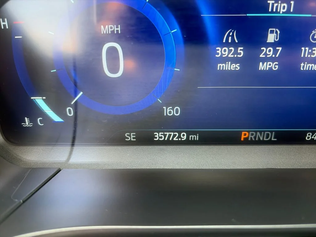 Used 2022 White Ford SEL image 17