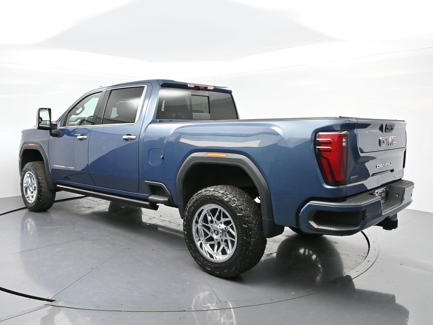 Used 2024 Downpour Metallic GMC Denali image 5