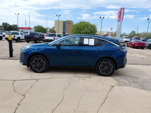 Used 2026 Blue Nissan Platinum image 7