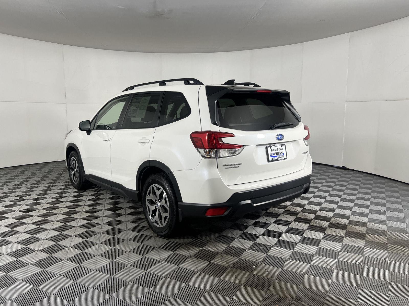Used 2024 Crystal White Pearl Subaru Premium image 5