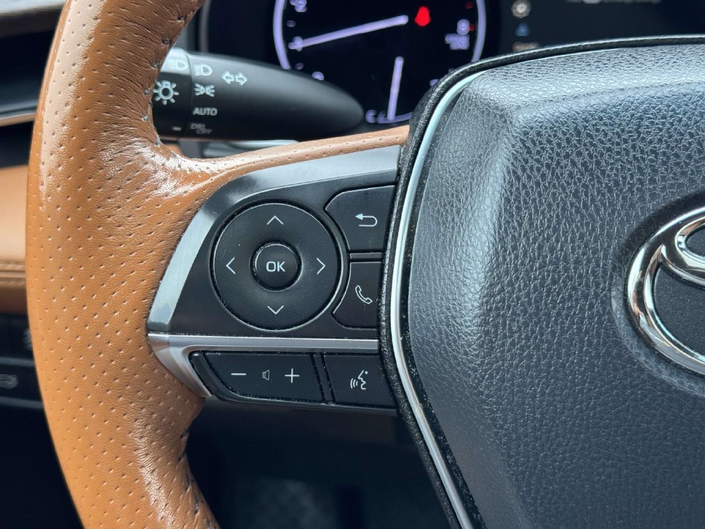 Certified Used 2019 Beige Toyota Limited image 11