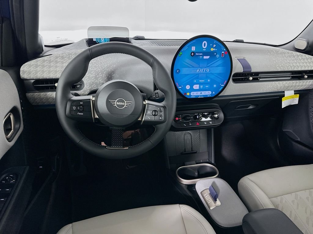 Certified Used 2025 Blue MINI Signature Plus image 18