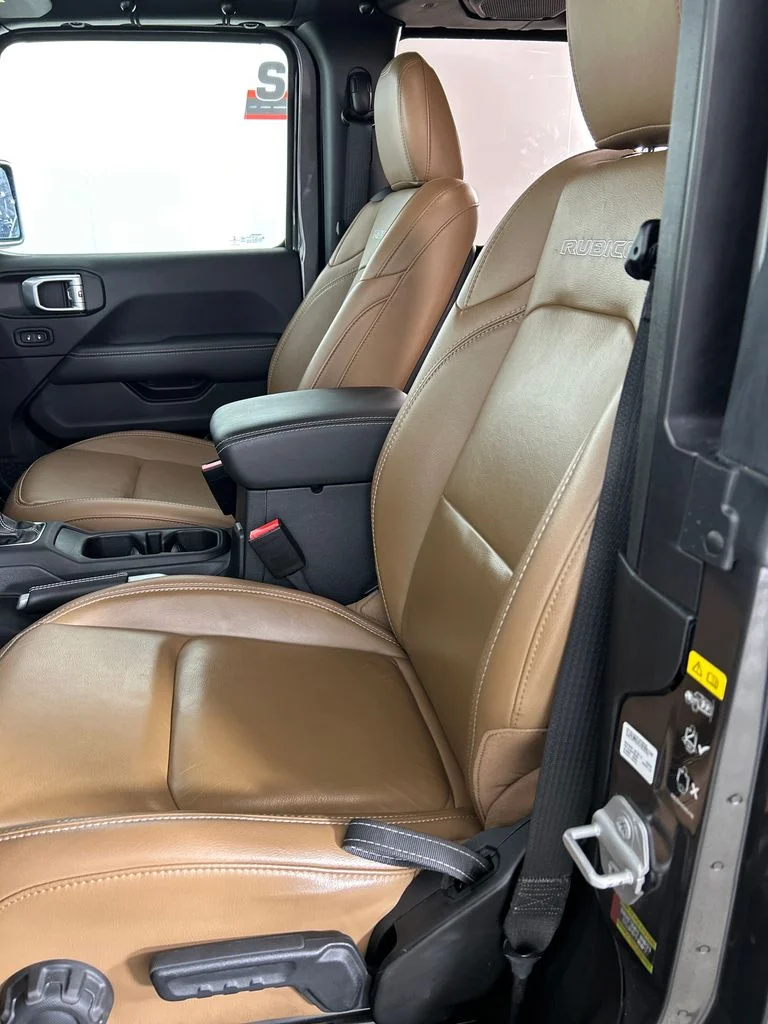 Used 2022 Gray Jeep Rubicon image 12
