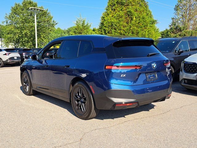 Used 2025 Blue BMW xDrive50 image 7