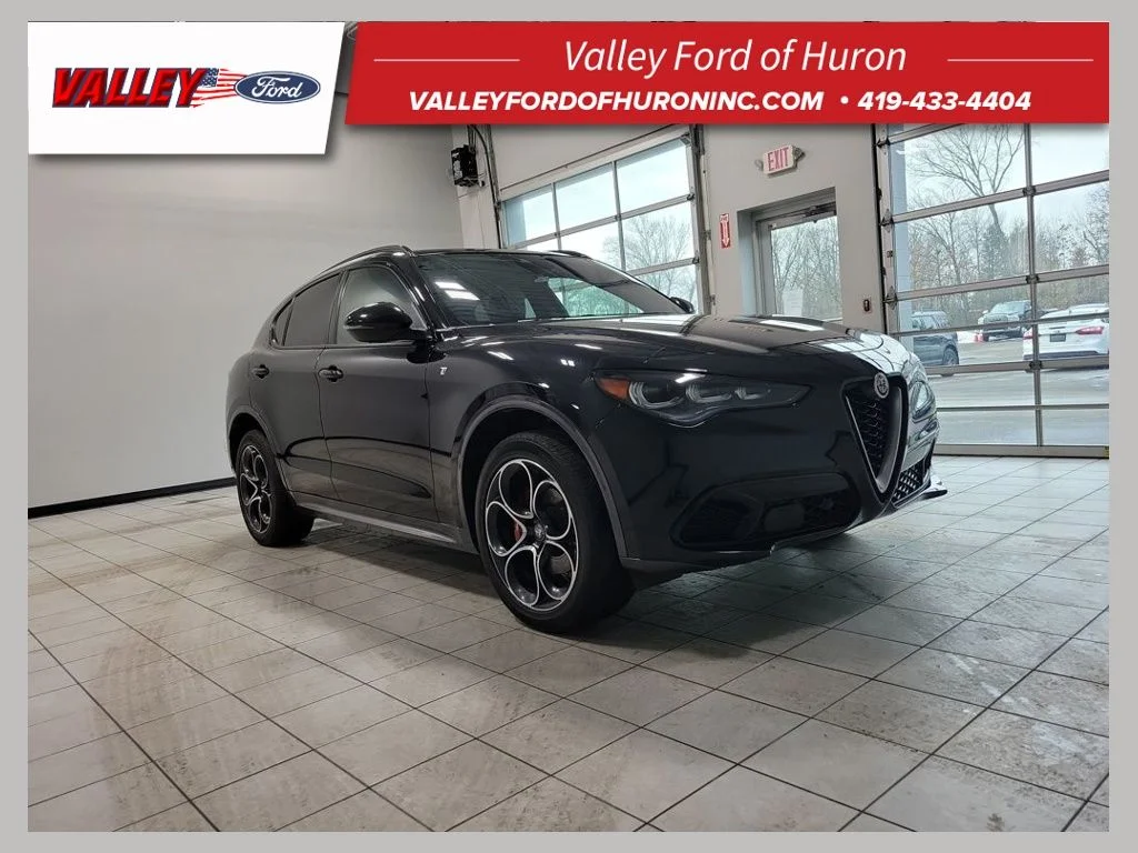 2024 Alfa Romeo Stelvio Ti AWD's photo