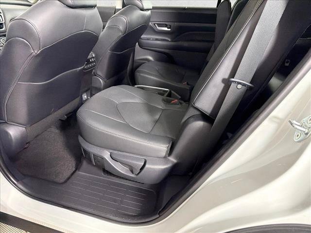 Certified Used 2026 WIND CHILL PEARL Toyota  image 22