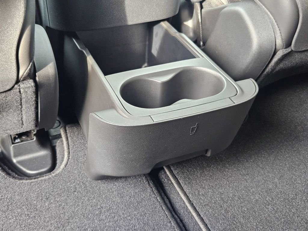 2026 Chrysler Voyager LX - Photo 27