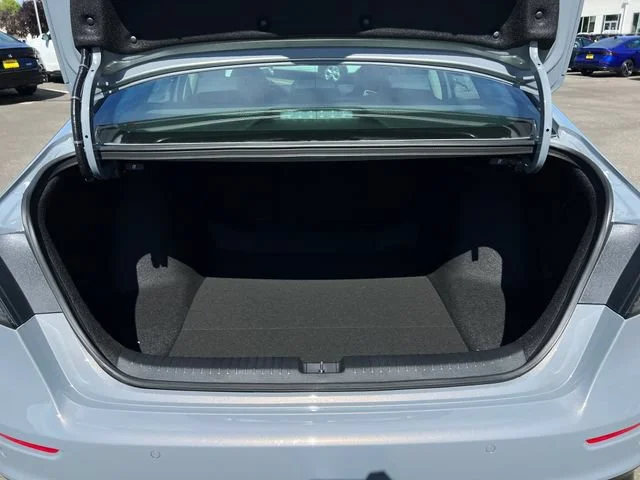 New 2026 Urban Gray Pearl Honda Touring image 14