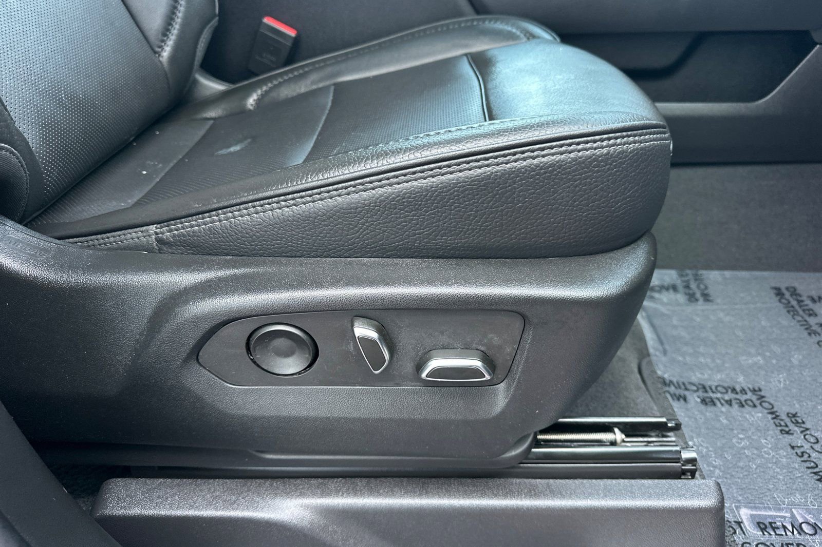Used 2022 Onyx Black GMC Denali image 23