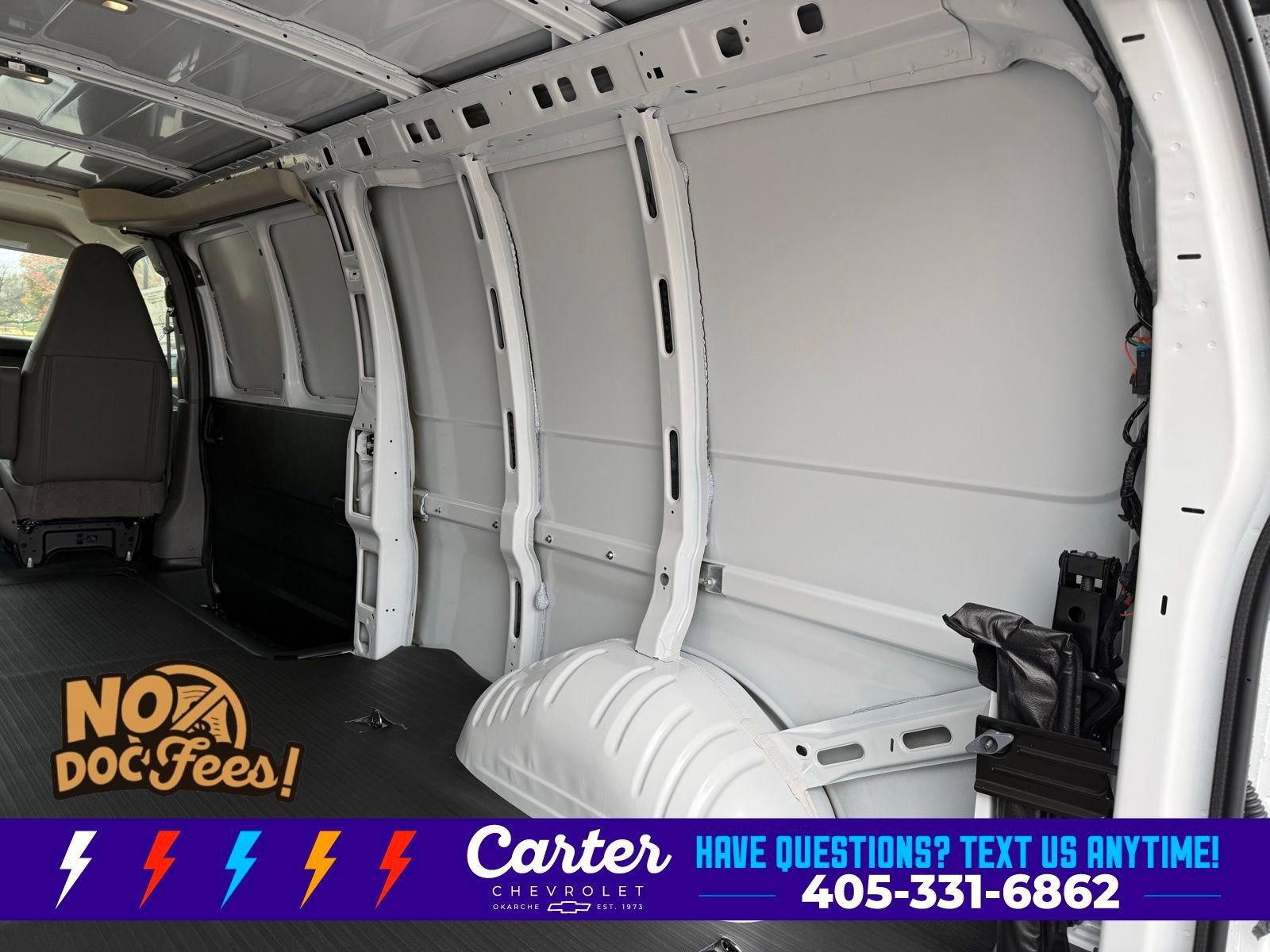 2025 Chevrolet Express Cargo Work Van - Photo 30