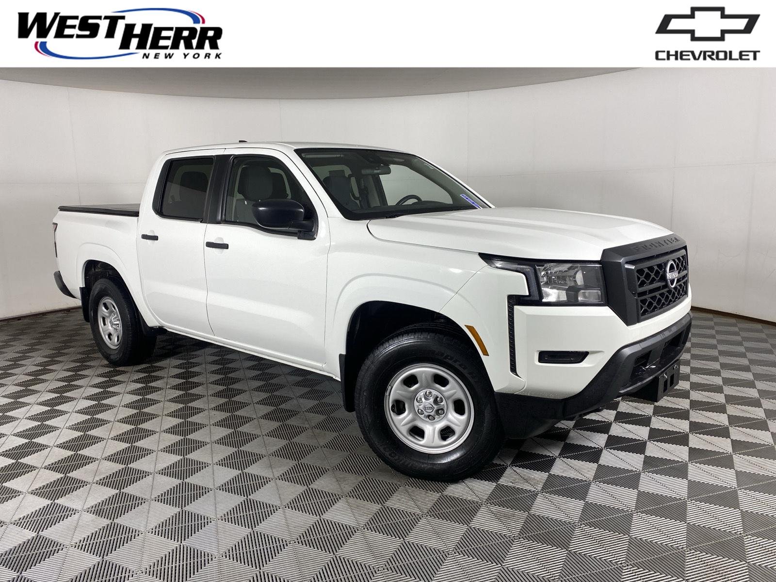 Used 2022 Glacier White Nissan S image 1