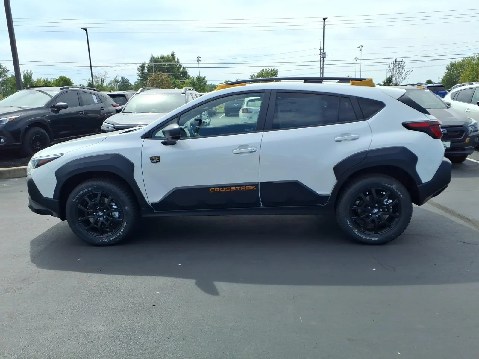 New 2026 CRYSTAL WHITE PEARL Subaru Wilderness image 3