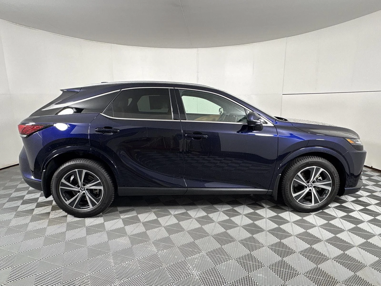 Used 2025 Nightfall Mica Lexus Premium image 22