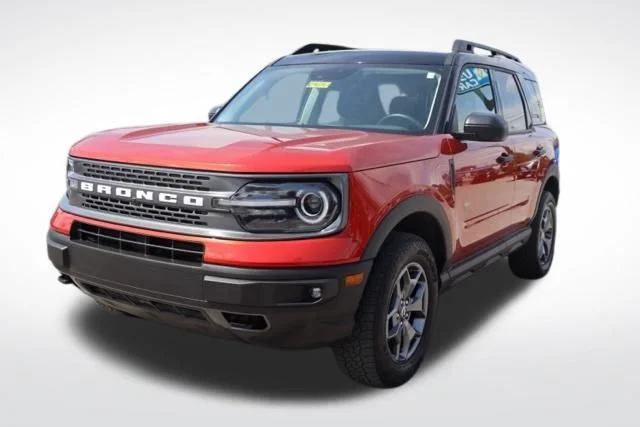 Used 2024 Red Ford Badlands image 9