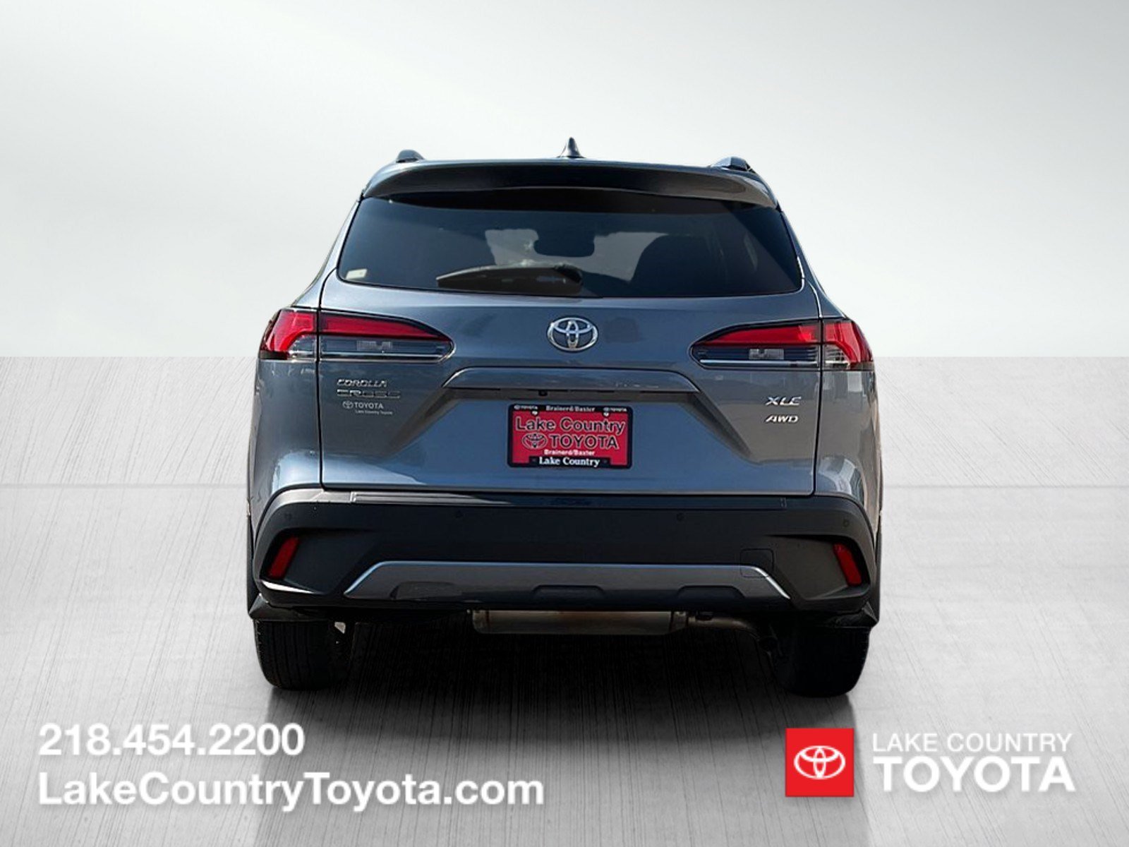 Used 2023 Blue Toyota XLE image 4