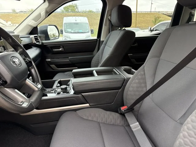 Used 2023  Toyota SR5 image 5