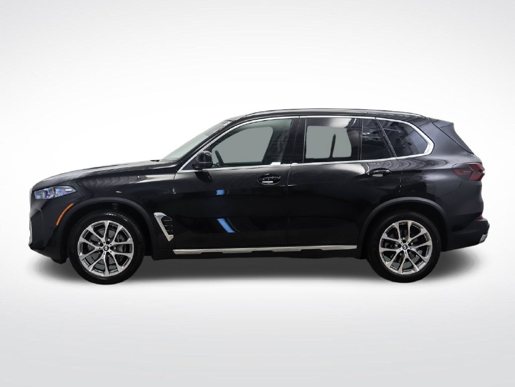 Used 2024 BMW X5 40i with VIN 5UX23EU0XR9V71266 for sale in Minneapolis, Minnesota
