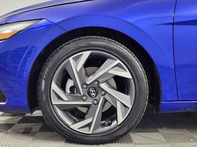 2024 Hyundai Elantra Limited - Photo 15
